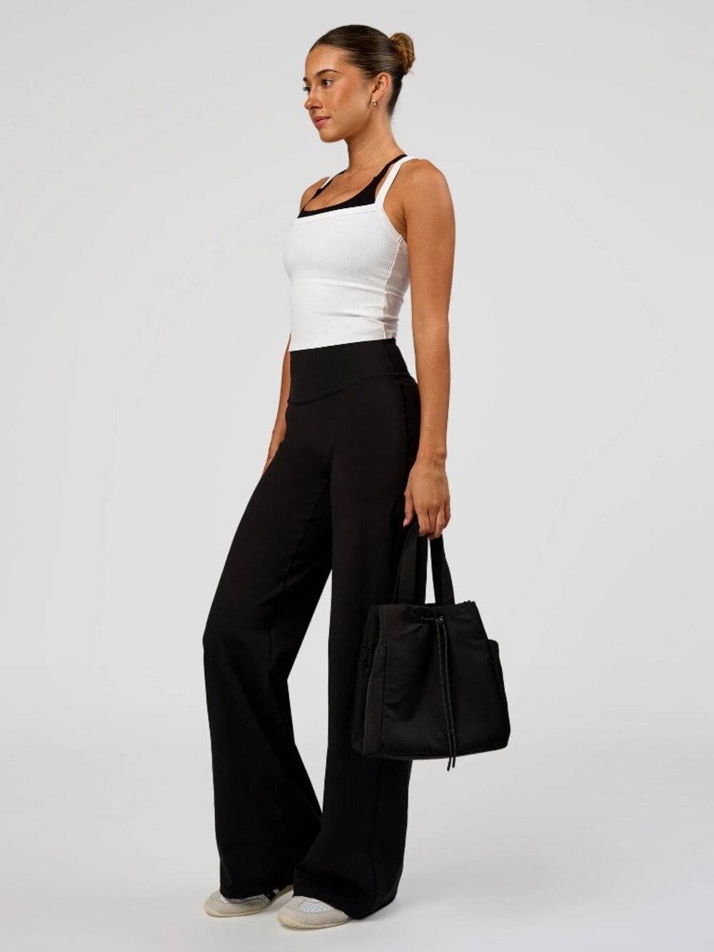 LSKD Fusion V-Contour High-Rise Pant in Black, Size X-Small - Picture 4 of 9